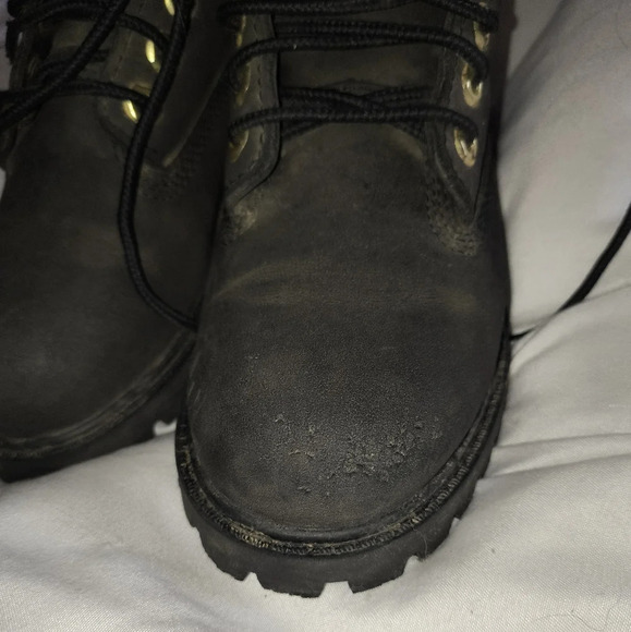 *Read Description* Timberland Boys Black Boots, Need scrubbed up some more! - Picture 4 of 8